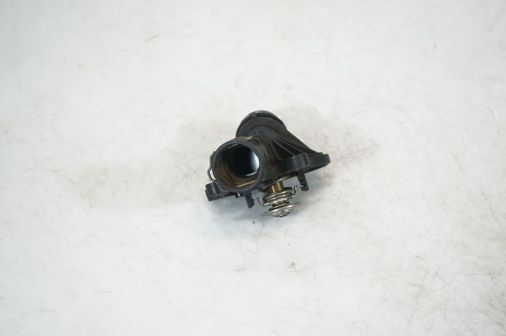 Thermostat/thermostat housing (2)
