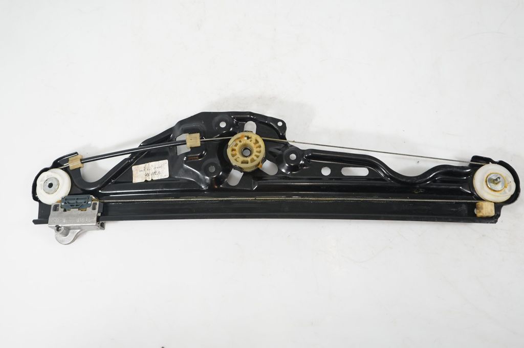 Rear door window regulator with motor (6)
