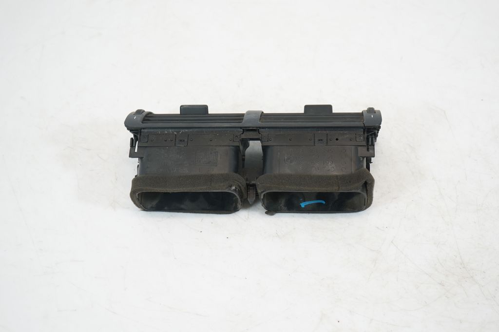 Dash center air vent grill (3)