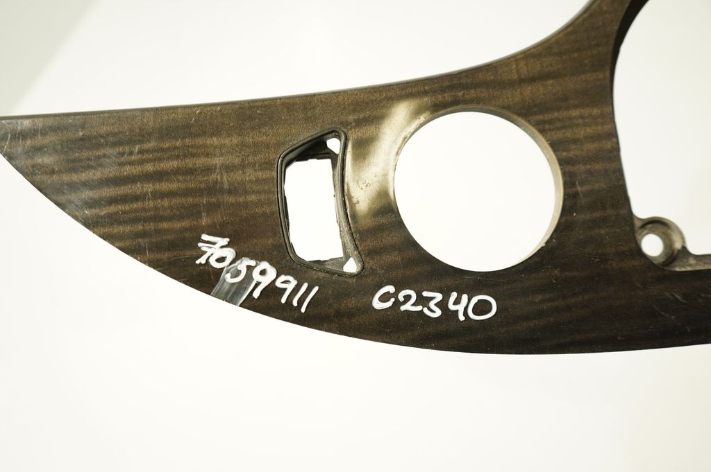 Gear shifter surround trim plastic (7)