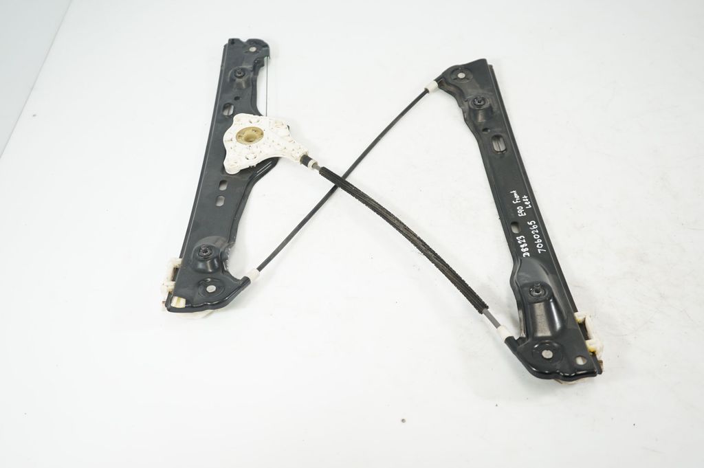 Front door window regulator with motor (4)
