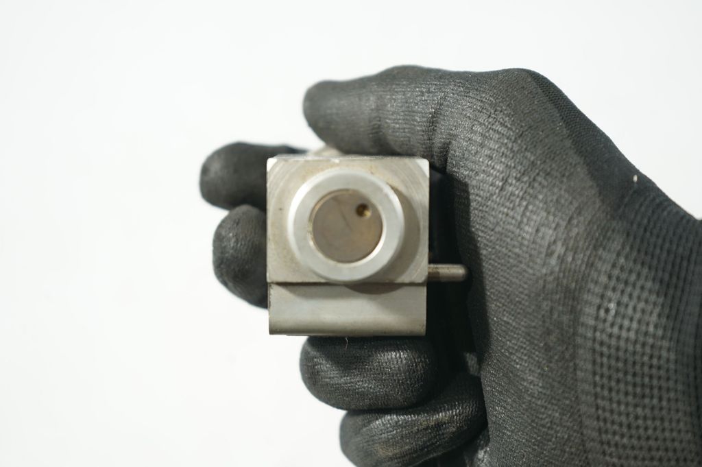 Air conditioning (A/C) expansion valve (6)