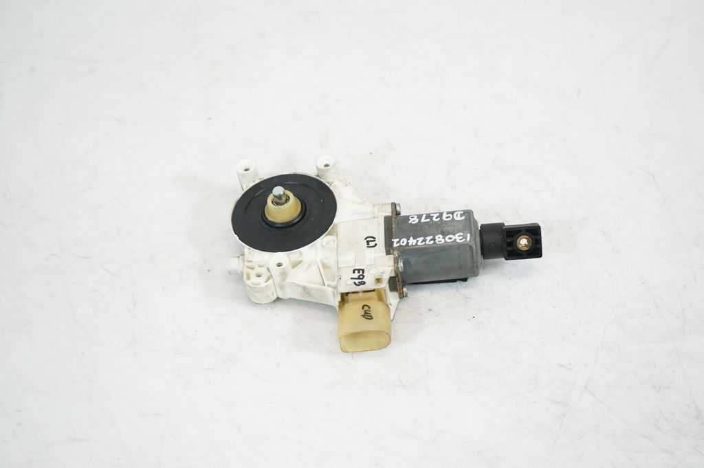 Front door window regulator with motor (3)