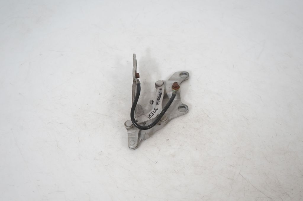 Engine bonnet/hood hinges (2)