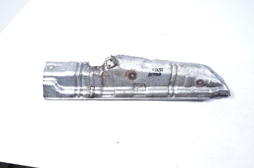 Driveshaft support bearing bracket (3)