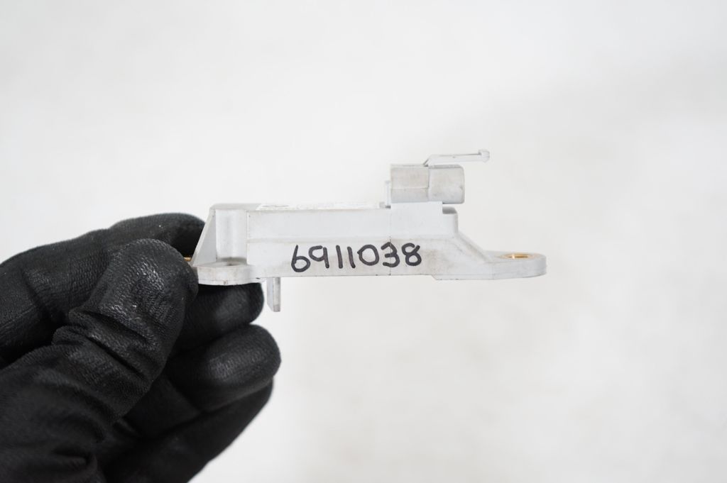 Airbag deployment crash/impact sensor (6)