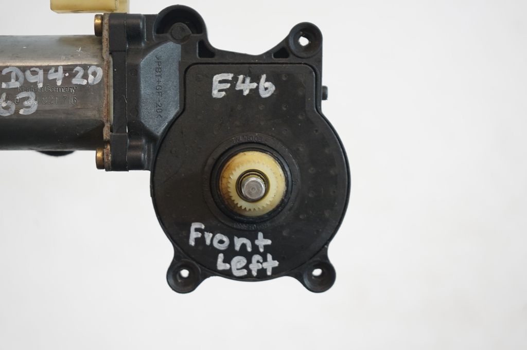 Front door window regulator motor (7)