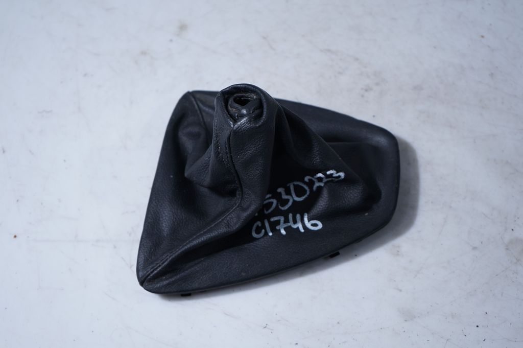 Gear lever shifter trim leather/knob