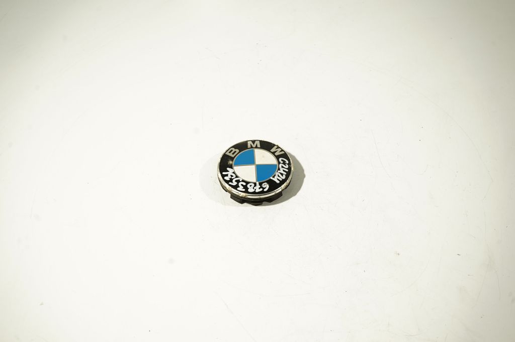 Original wheel cap (2)
