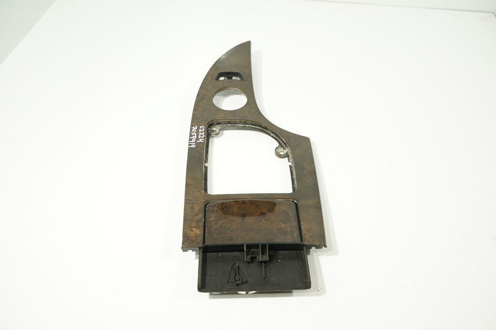 Gear shifter surround trim plastic (5)