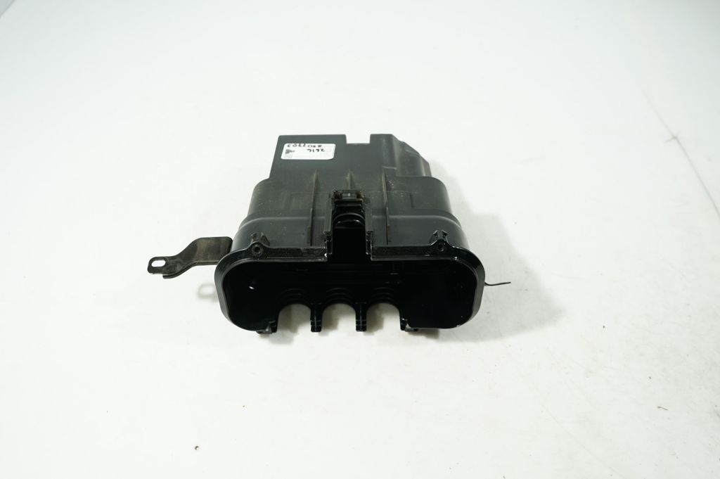 Other engine bay part