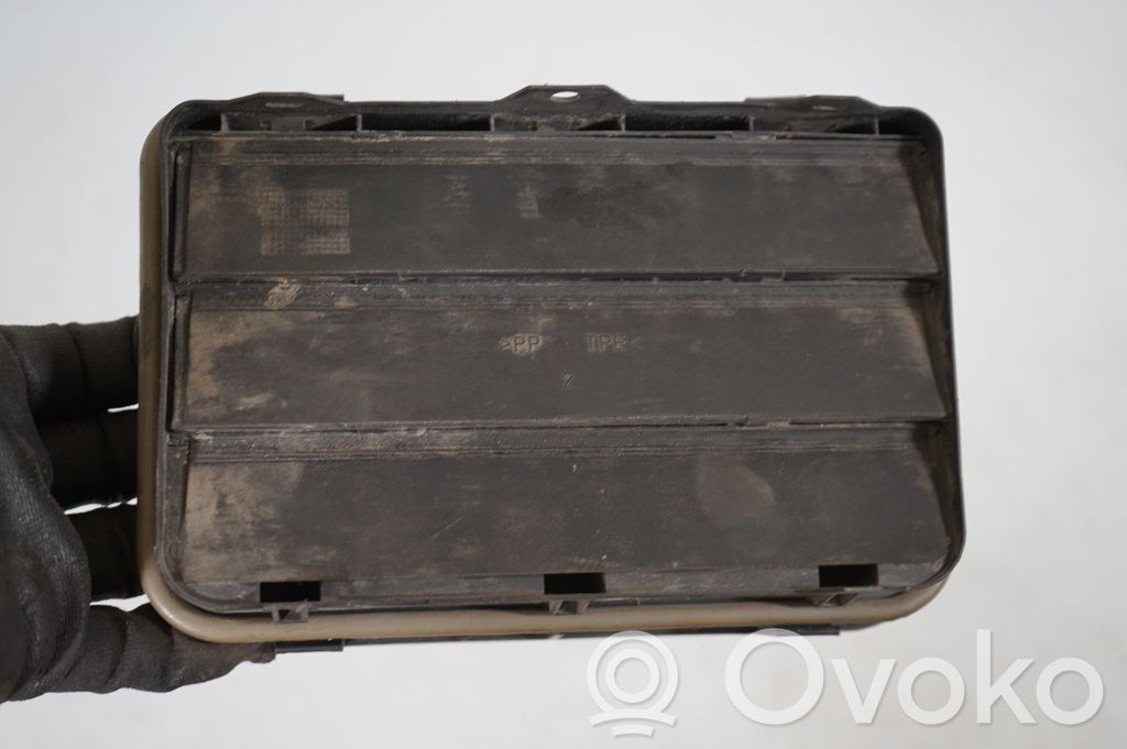 Quarter panel pressure vent (6)