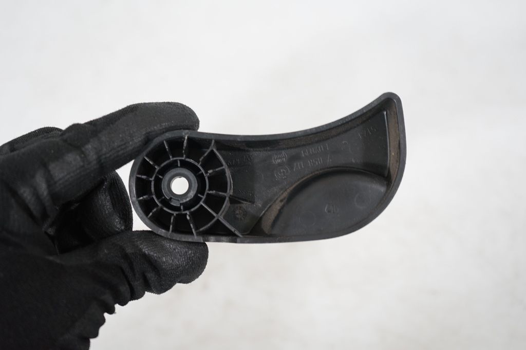 Engine bonnet (hood) release handle (6)