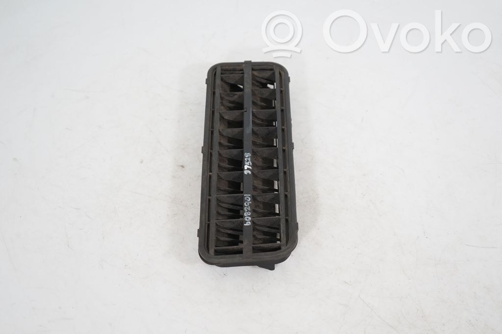 Quarter panel pressure vent (4)