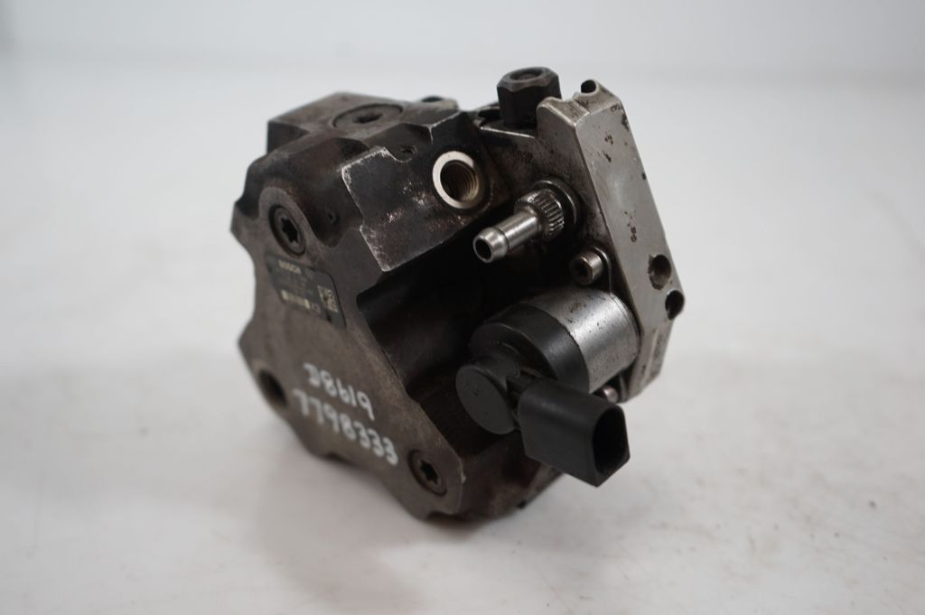 Fuel injection high pressure pump (8)