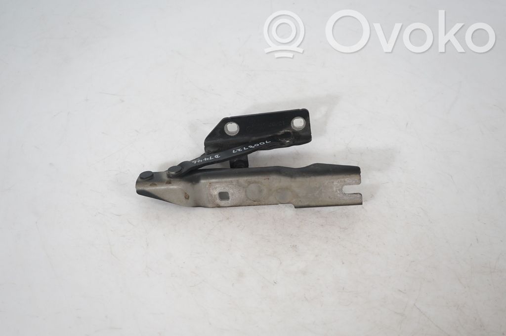 Engine bonnet/hood hinges (3)