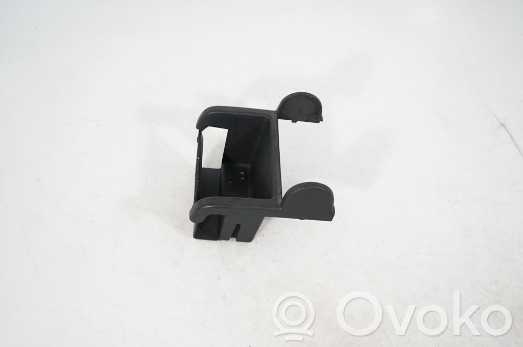 Other center console (tunnel) element (2)