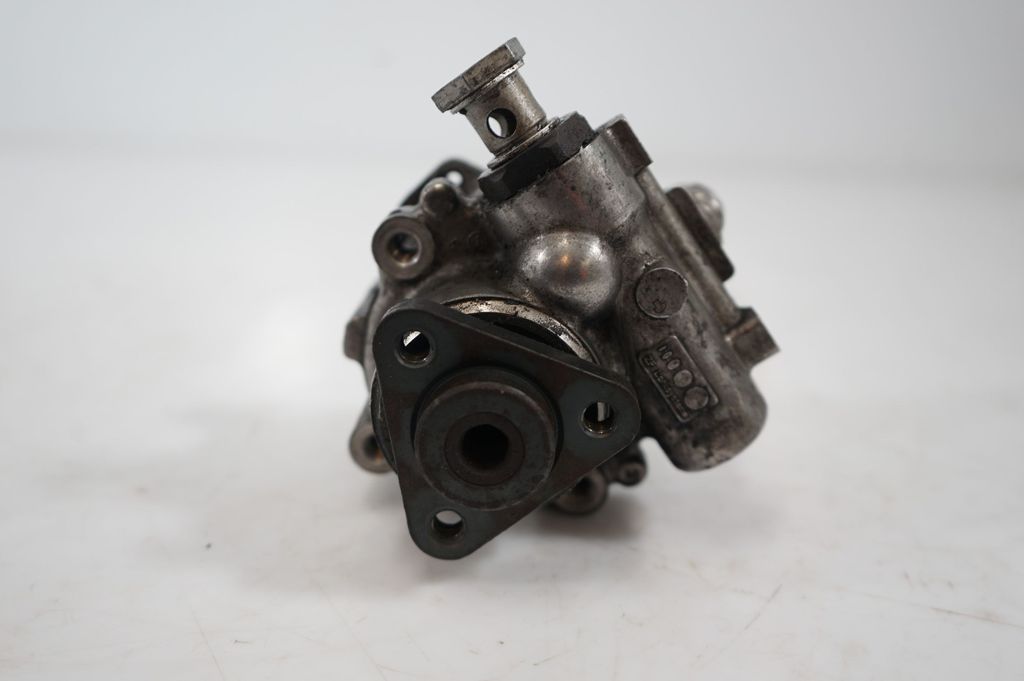 Power steering pump (8)