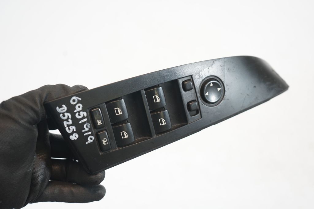 Electric window control switch (6)