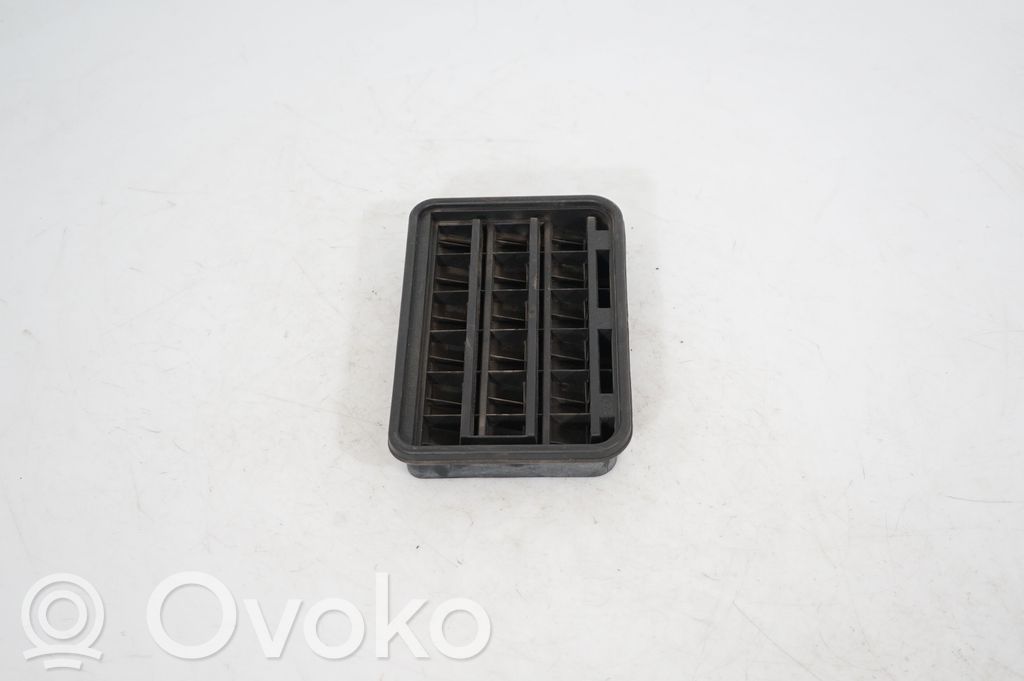 Quarter panel pressure vent (2)