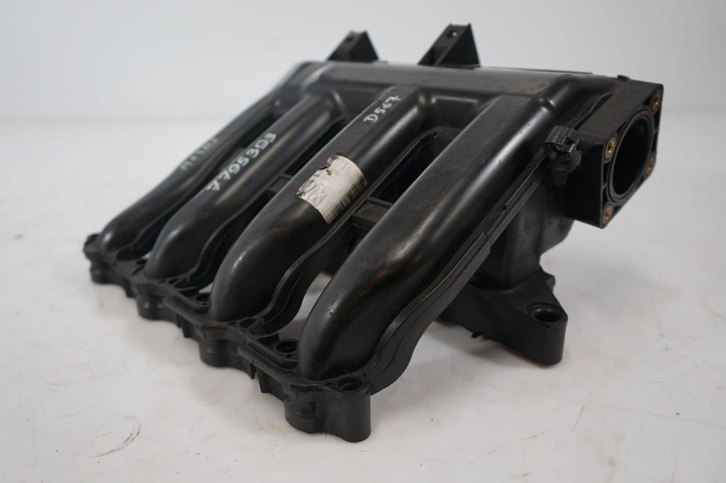 Intake manifold (7)