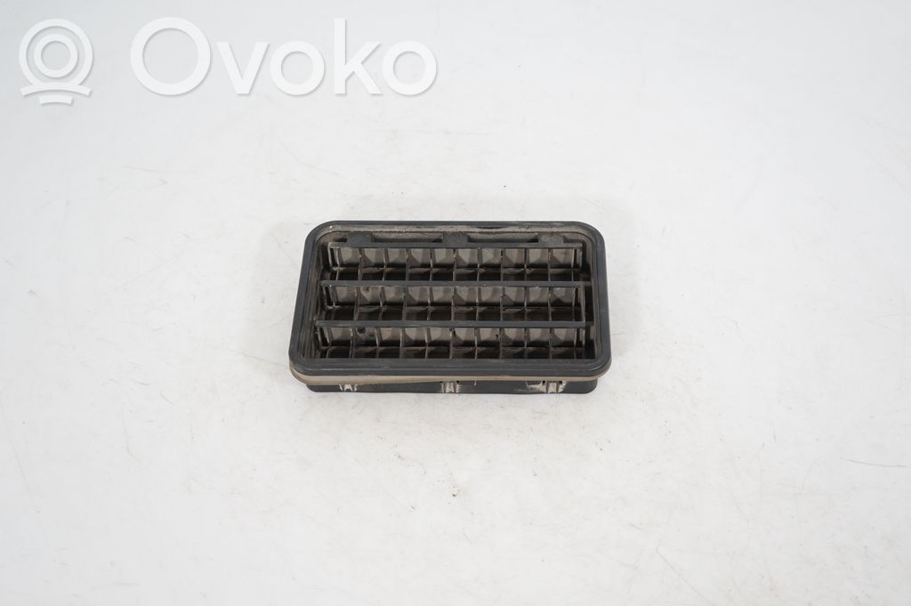 Quarter panel pressure vent (3)