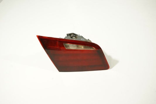 Tailgate rear/tail lights