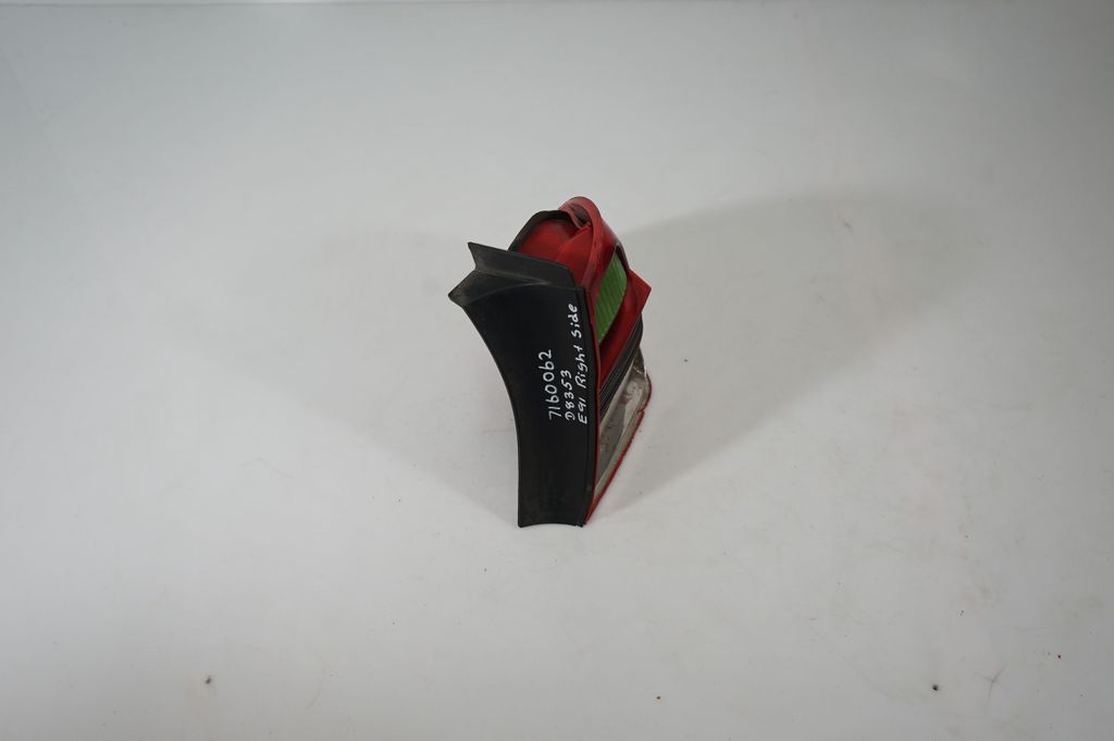 Rear/tail lights (4)