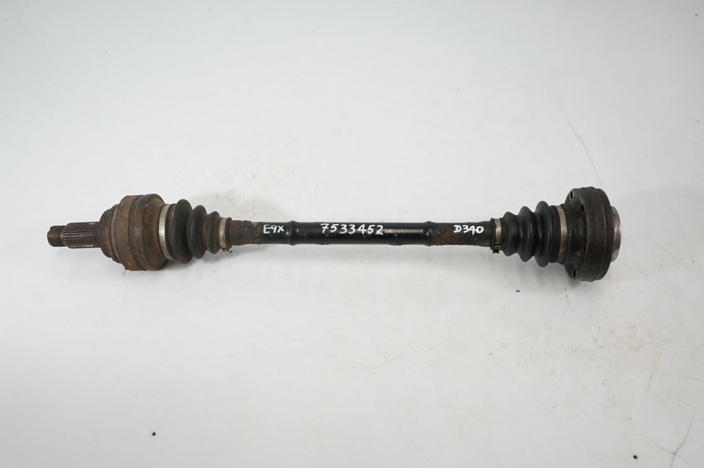 Rear driveshaft
