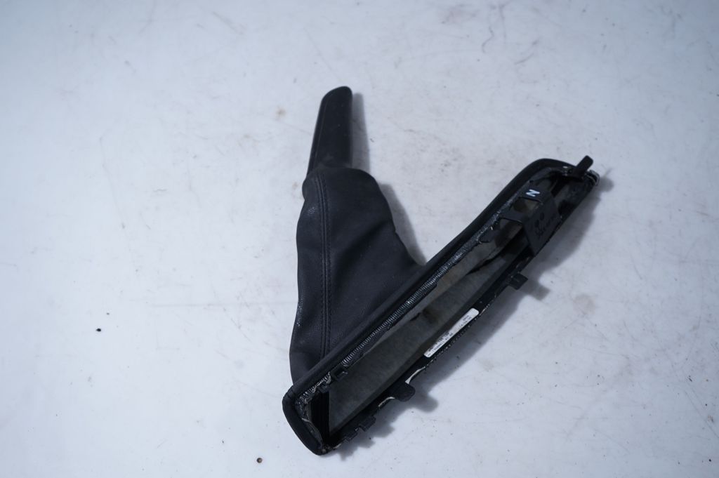 Handbrake trim (2)
