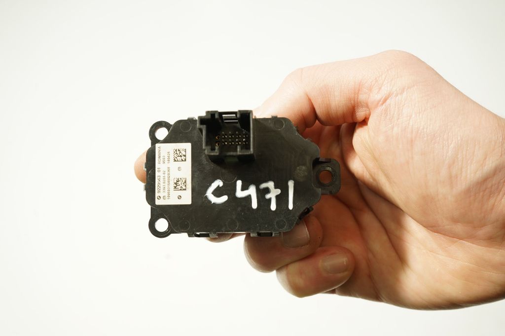 Engine start stop button switch (10)
