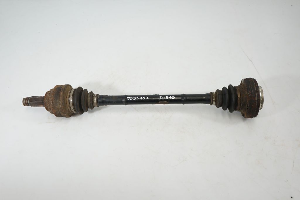 Rear driveshaft