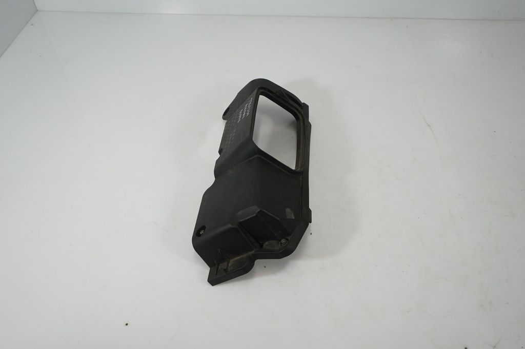 Engine cover (trim) (2)