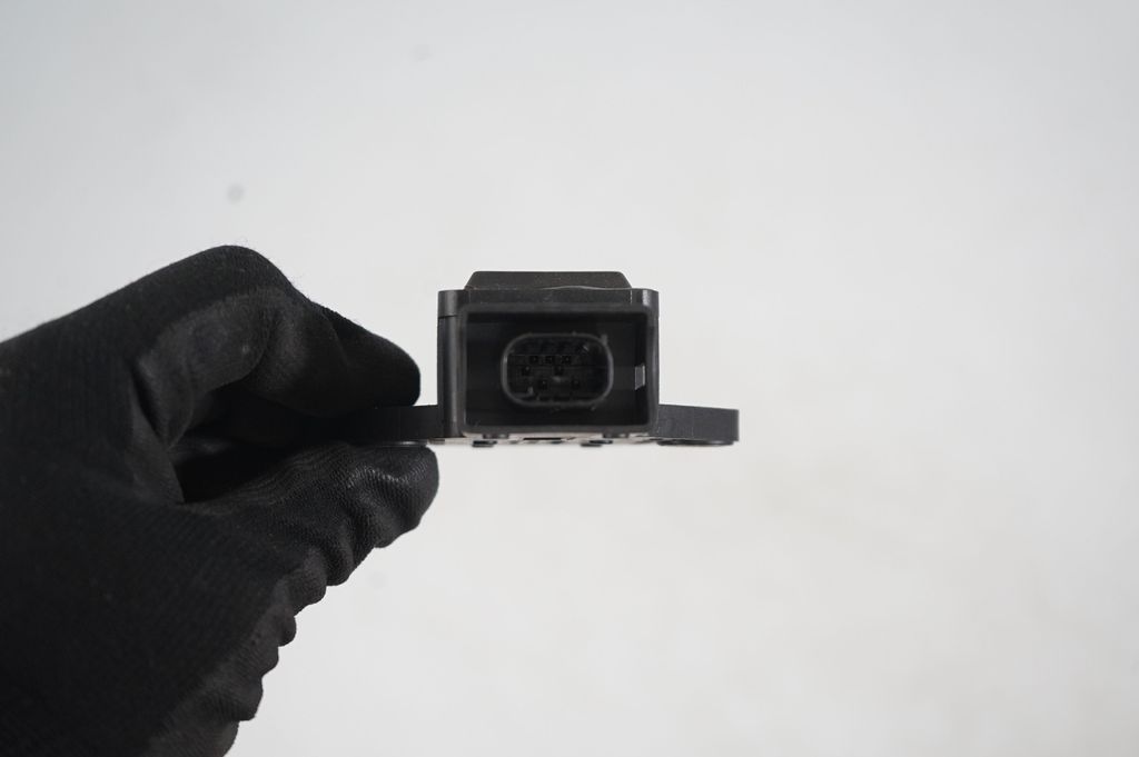 ESP acceleration yaw rate sensor (6)