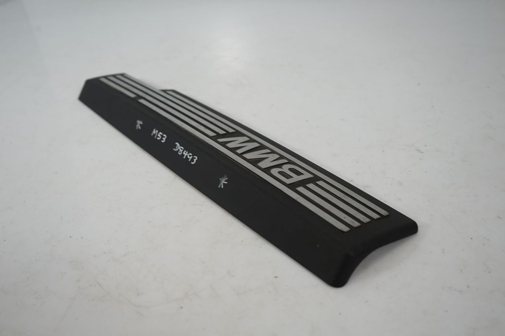 Engine cover (trim) (6)