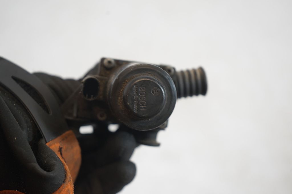 Coolant heater control valve (7)