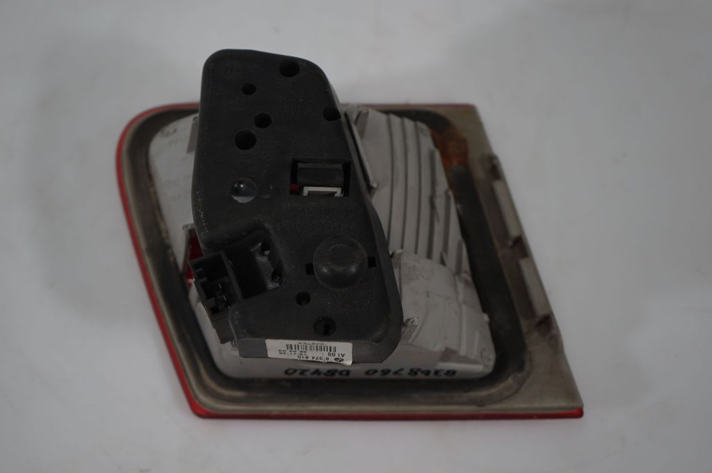 Tailgate rear/tail lights (7)