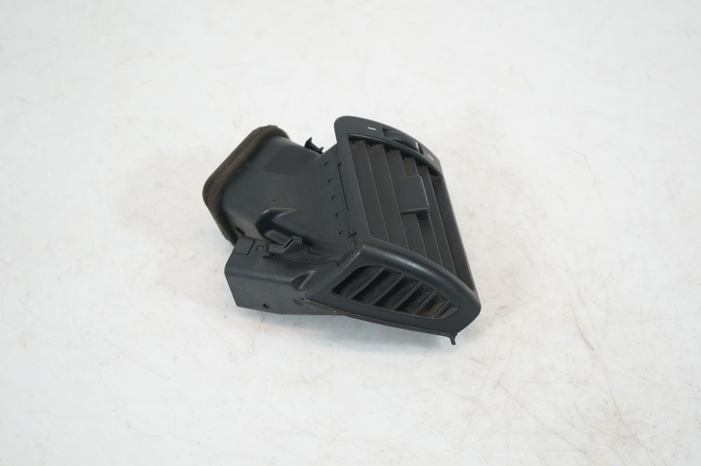 Dashboard side air vent grill/cover trim (4)