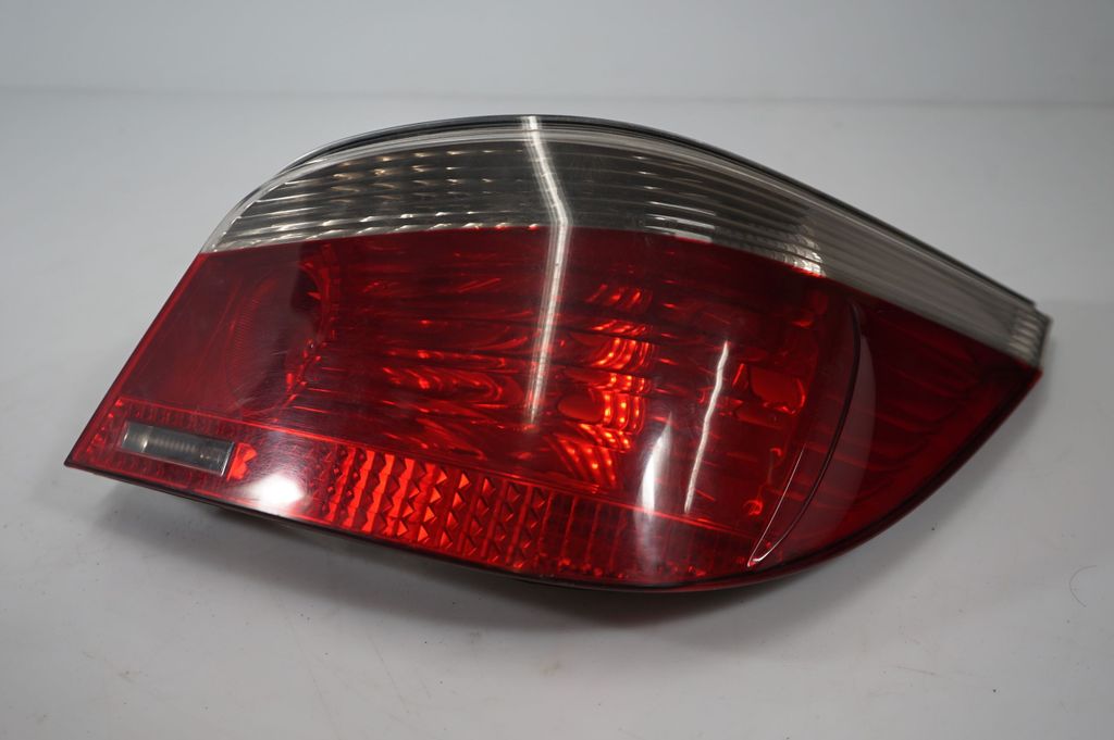 Rear/tail lights (6)