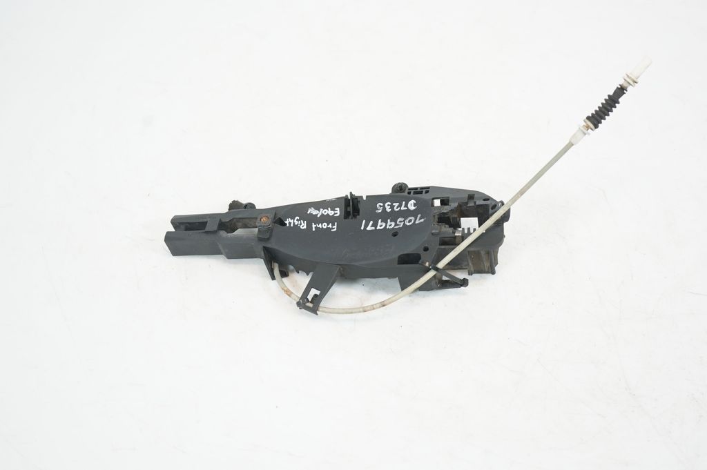 Front door exterior handle/bracket (3)