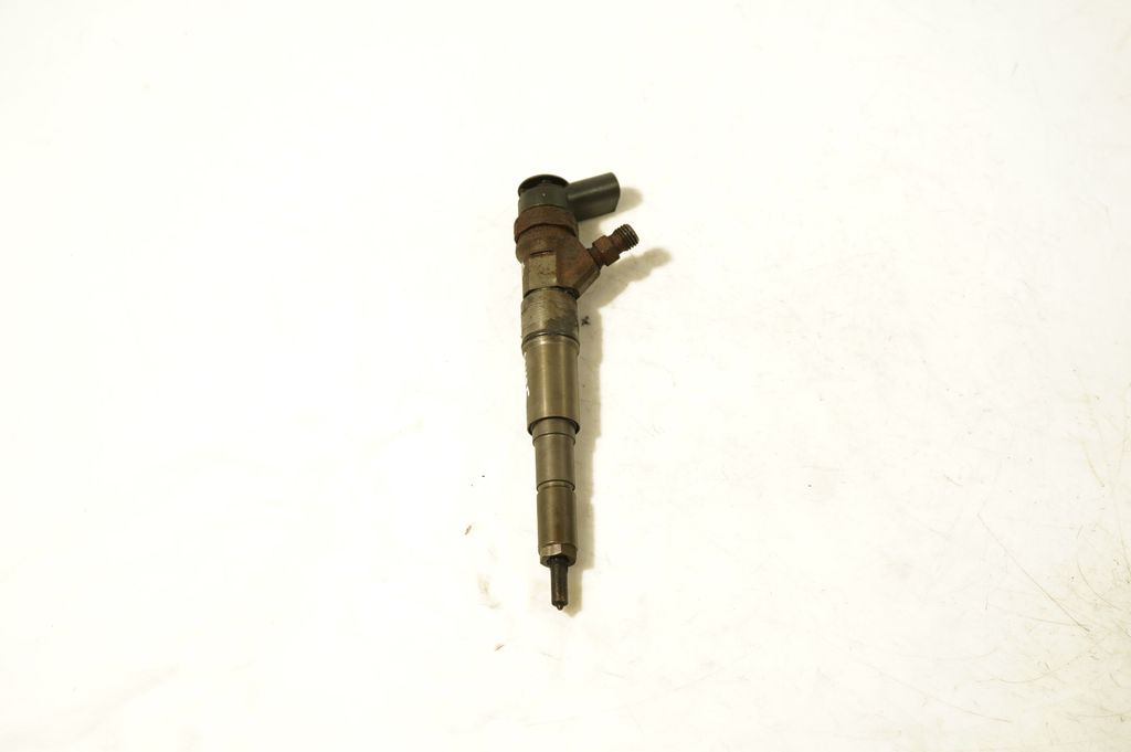 Fuel injector