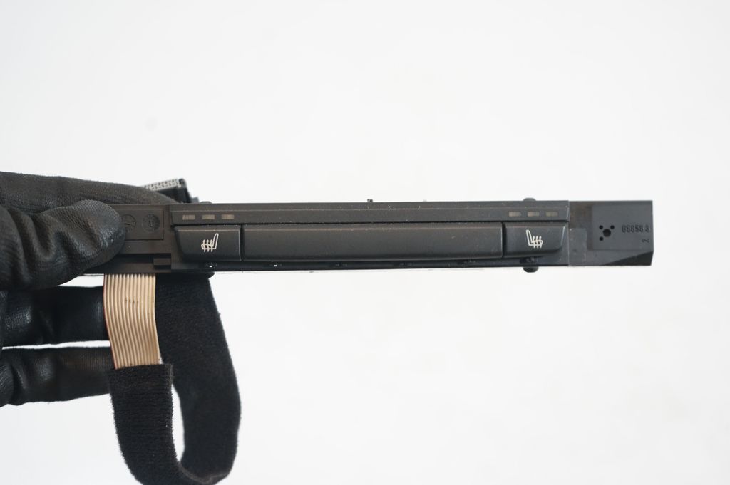 Seat heating switch (6)