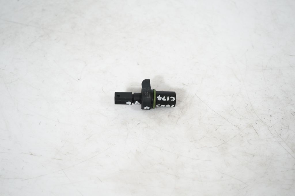 Camshaft speed sensor (3)