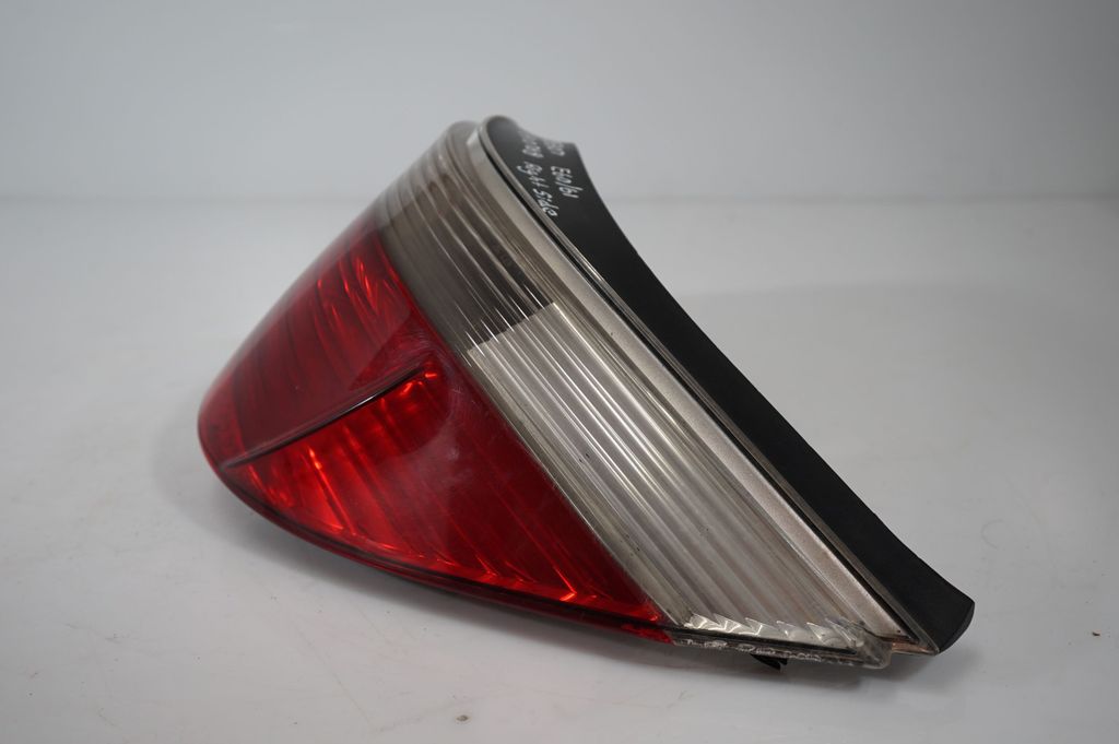 Rear/tail lights (8)