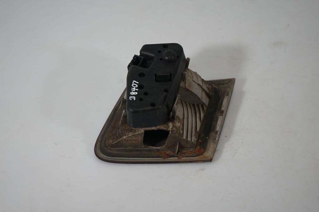 Tailgate rear/tail lights (5)