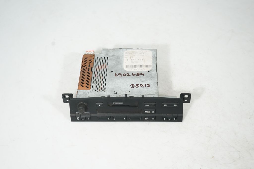 Radio/CD/DVD/GPS head unit