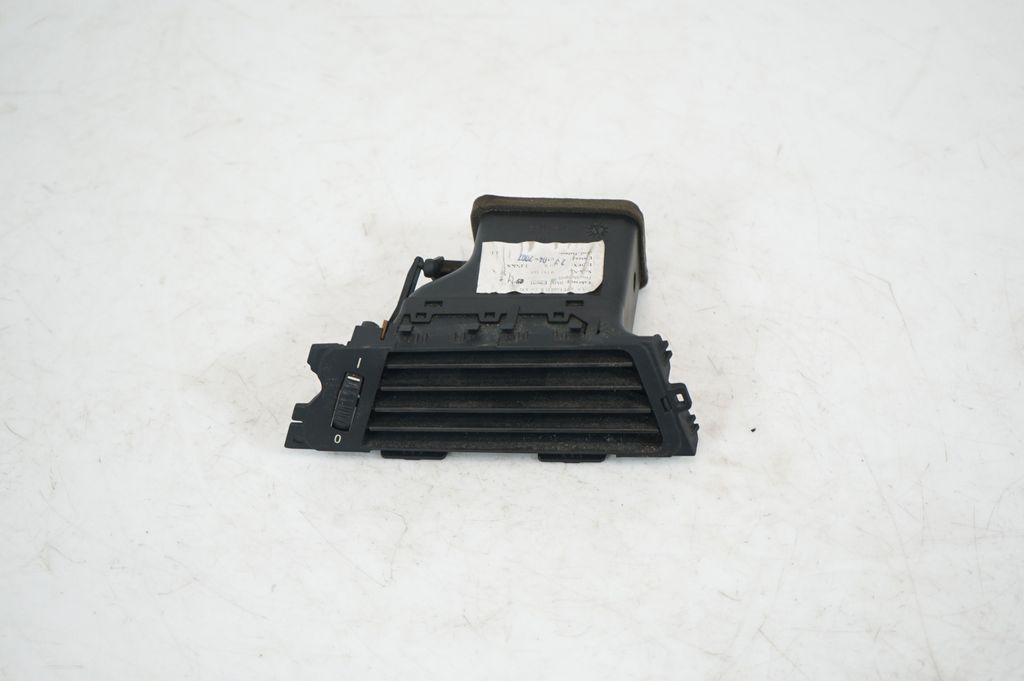 Dashboard side air vent grill/cover trim