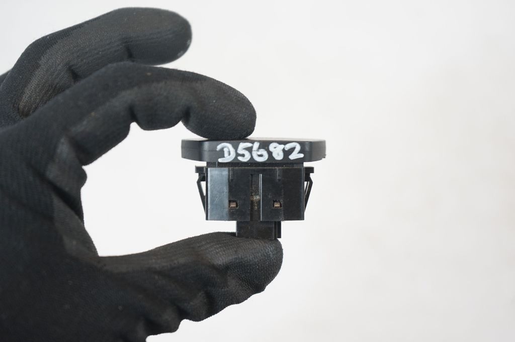 Other switches/knobs/shifts (8)