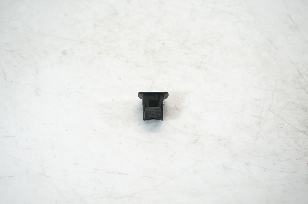 Electric window control switch (3)