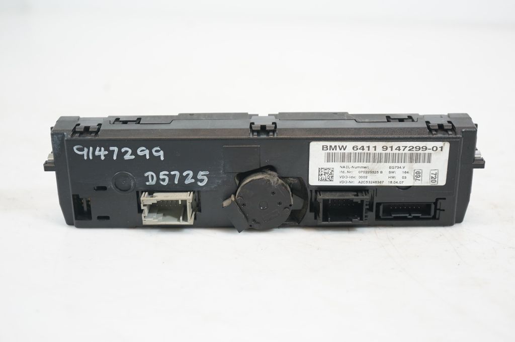 Climate control unit (9)